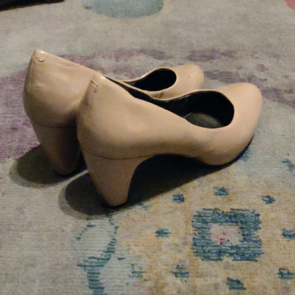 Shoes - Picture 2 of 2